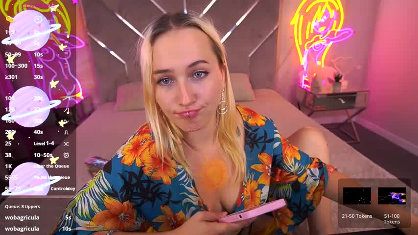 LilElfie Adult Chat August 18, 2025