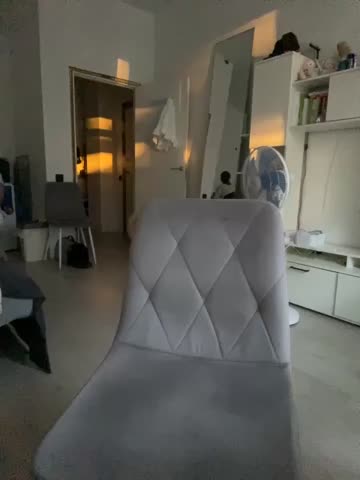 girlsz_ Adult Chat August 18, 2025