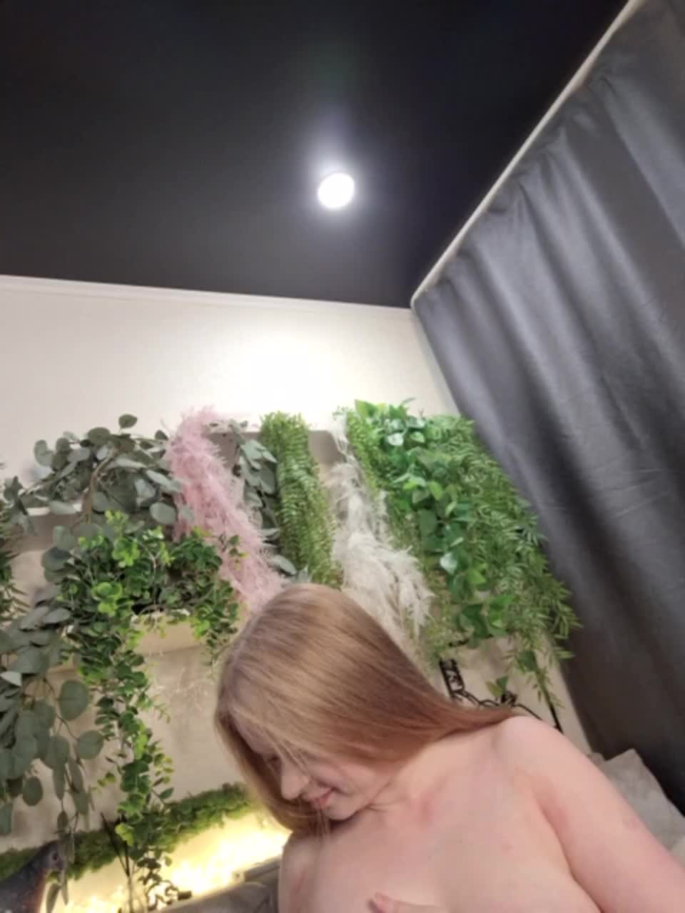 -scyrim- Adult Chat August 18, 2025