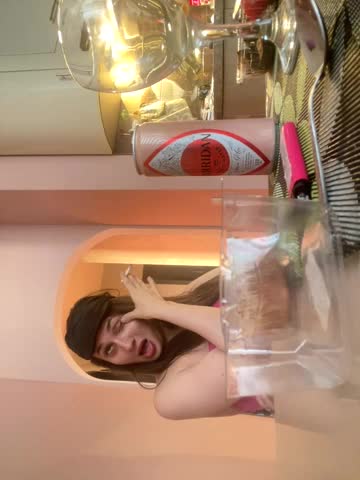 Flossy_Vettie Adult Chat August 18, 2025