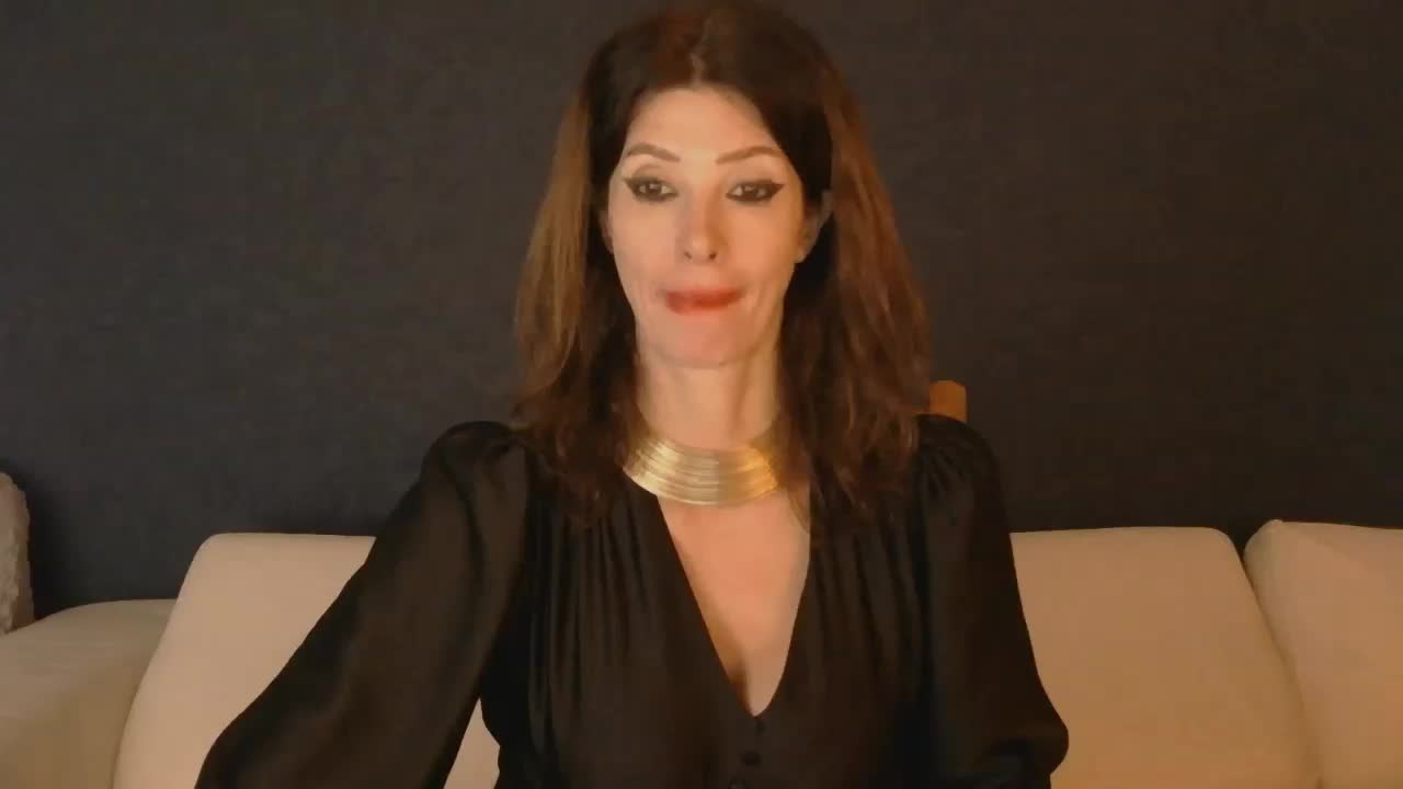 WhiteQueen888 Adult Chat August 18, 2025