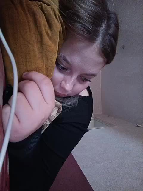 Vaverina Adult Chat August 18, 2025