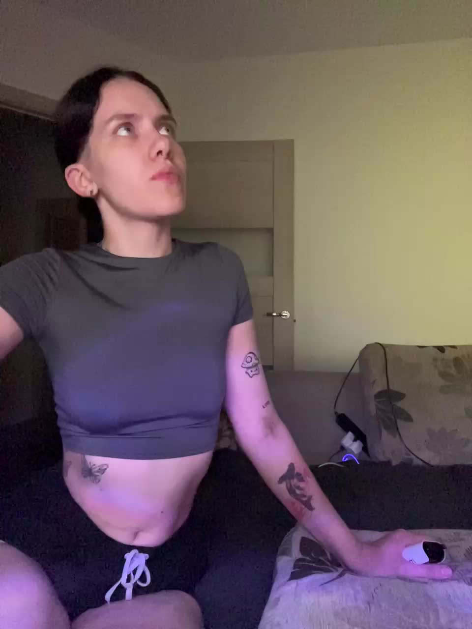 muzhzhena911 Adult Chat August 18, 2025