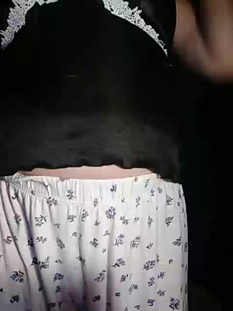 FameLara Adult Chat August 18, 2025