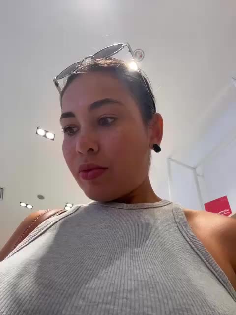 wlcm2talilia Adult Chat August 18, 2025