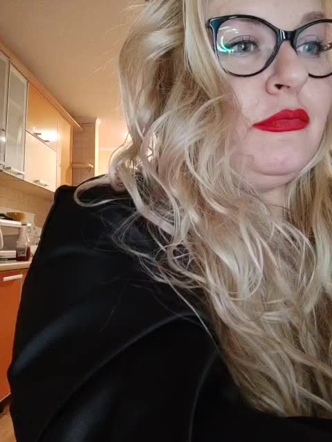 NushaMilf Adult Chat August 18, 2025