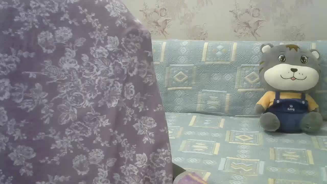 Red-Rose-777 Adult Chat August 18, 2025