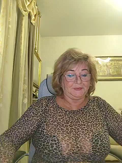 KarinkaSweet Adult Chat August 18, 2025