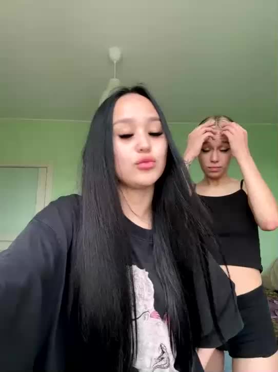 askorbinkiii Adult Chat August 18, 2025