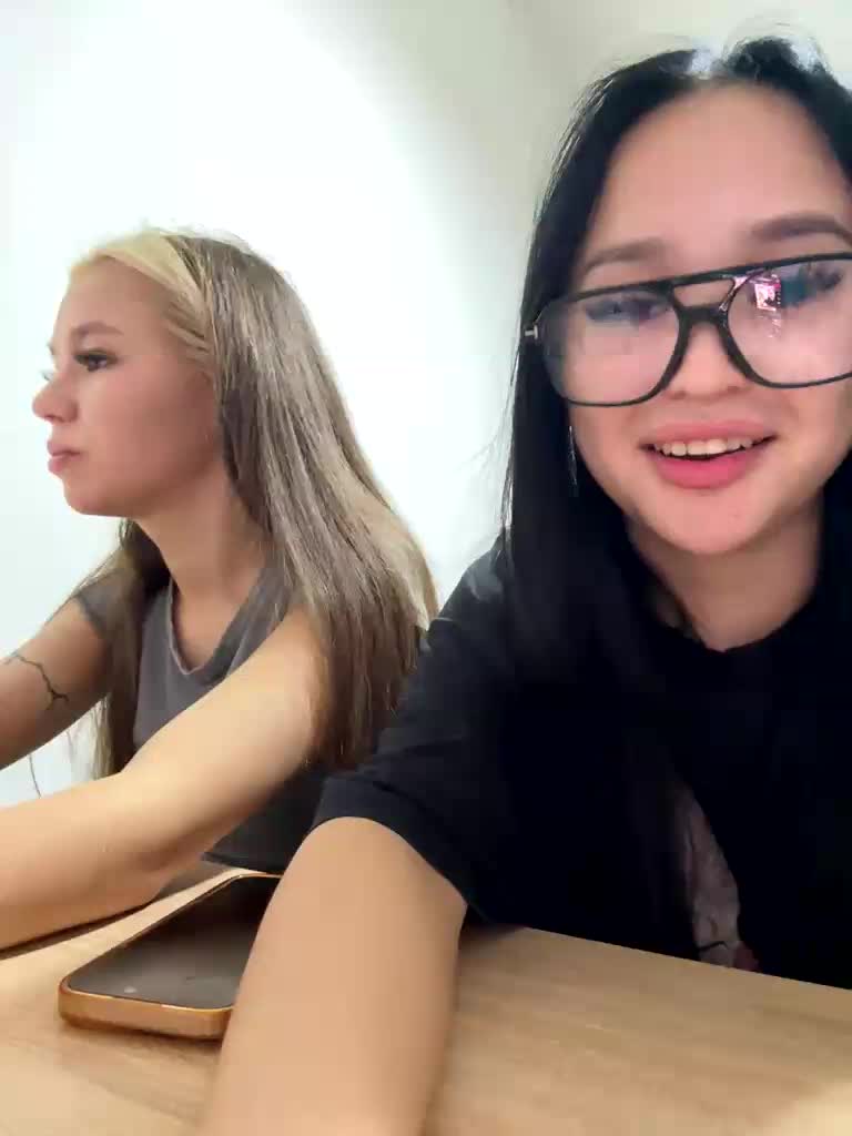 askorbinkiii Adult Chat August 18, 2025