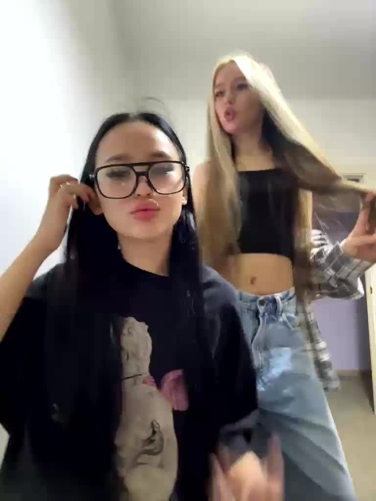 askorbinkiii Adult Chat August 18, 2025