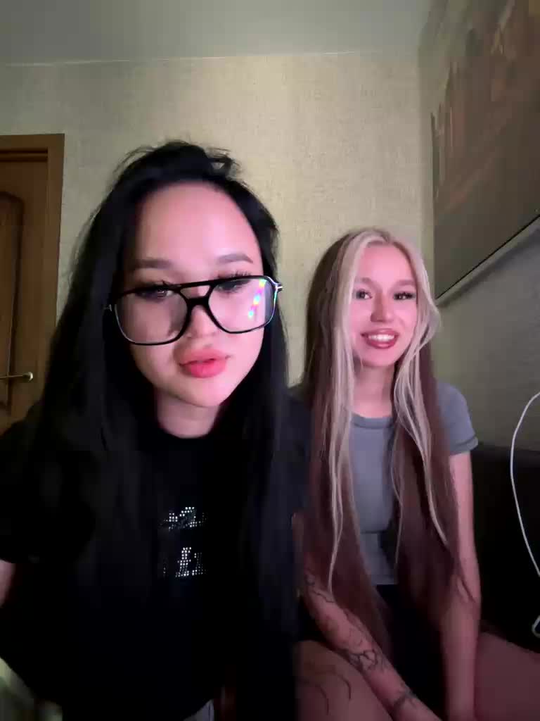 askorbinkiii Adult Chat August 18, 2025