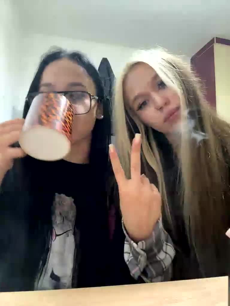 askorbinkiii Adult Chat August 18, 2025