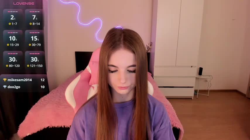 EmyClaws Adult Chat August 18, 2025