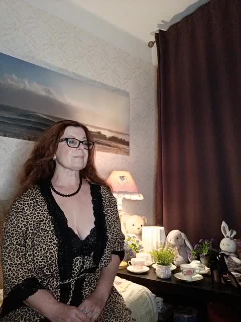 HelenBerg Adult Chat August 18, 2025