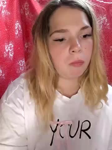 Zuli_Kiska Adult Chat August 18, 2025