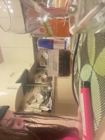 Flossy_Vettie Adult Chat August 18, 2025