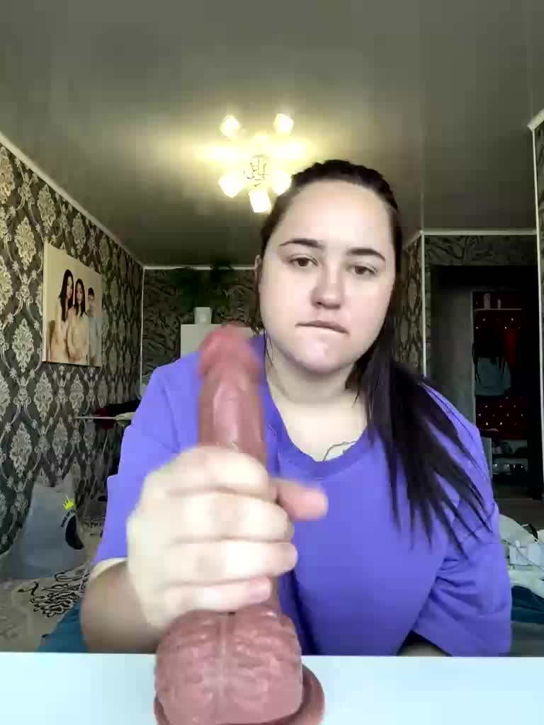 LisnoraGold Adult Chat August 18, 2025