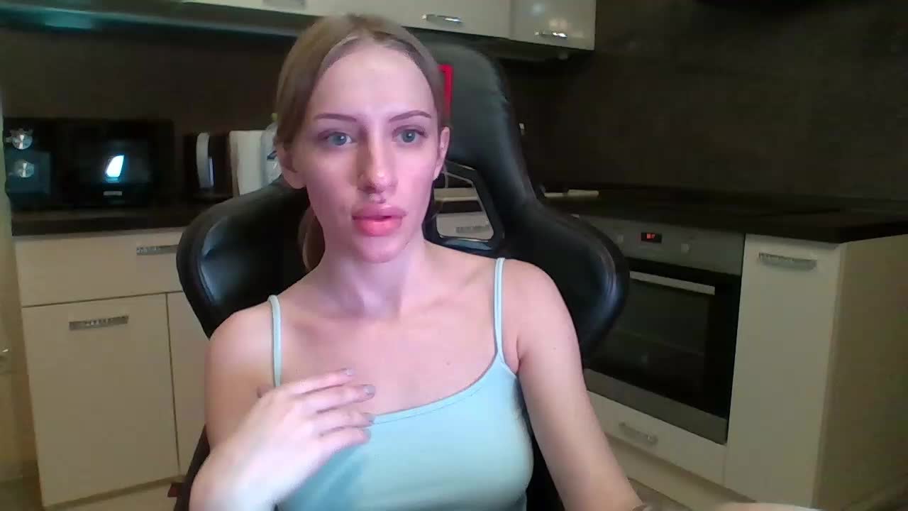 weaksii Adult Chat August 18, 2025