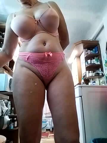 lindaledi2 Adult Chat August 18, 2025