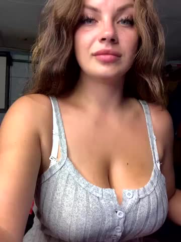 Sweeeeet_Candy Adult Chat August 18, 2025