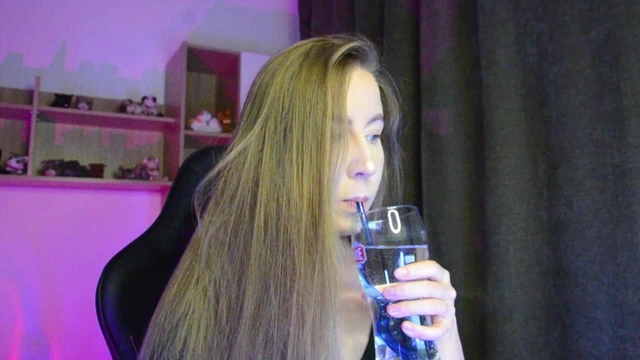 -Rii- Adult Chat August 18, 2025