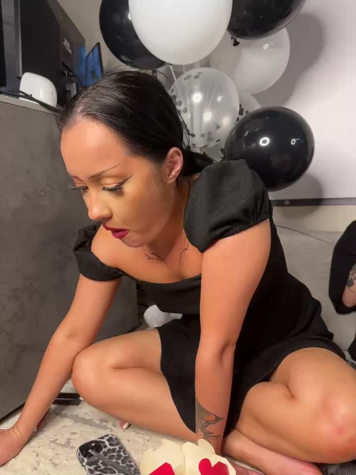 RollingGirls Adult Chat August 18, 2025