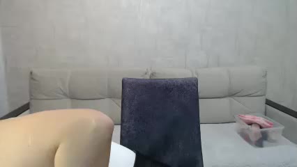 AngelaChic Adult Chat August 18, 2025