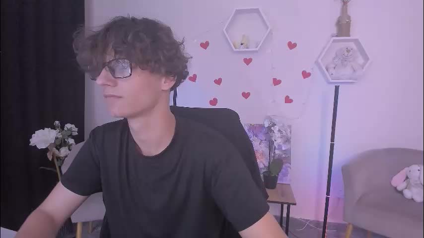 den_rich Adult Chat August 18, 2025