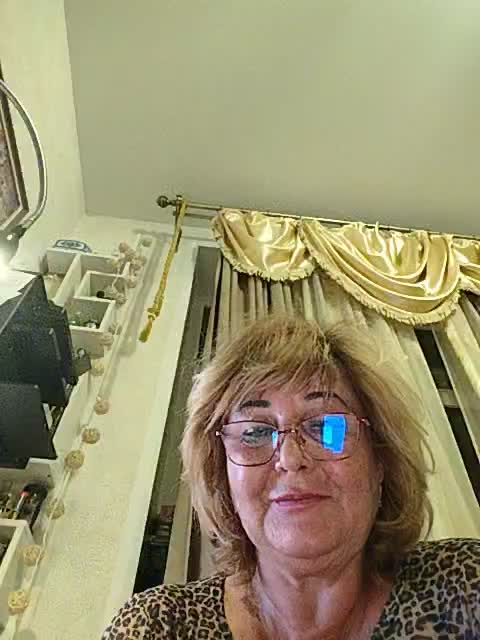 KarinkaSweet Adult Chat August 18, 2025