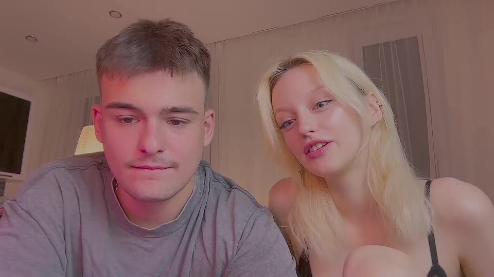 your_molly_mark Adult Chat August 18, 2025