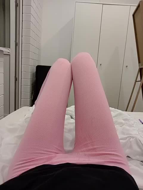 klubnichkka Adult Chat August 18, 2025