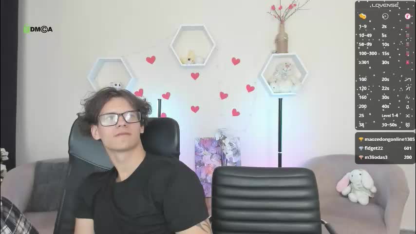 den_rich Adult Chat August 18, 2025