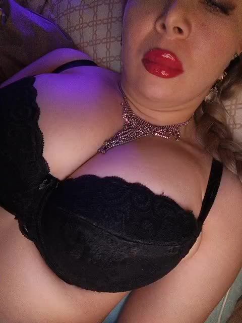 DakotaRose Adult Chat August 18, 2025