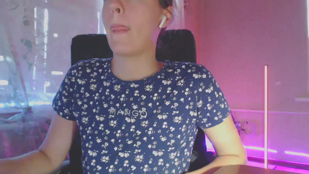 Babymuro4ka Adult Chat August 18, 2025