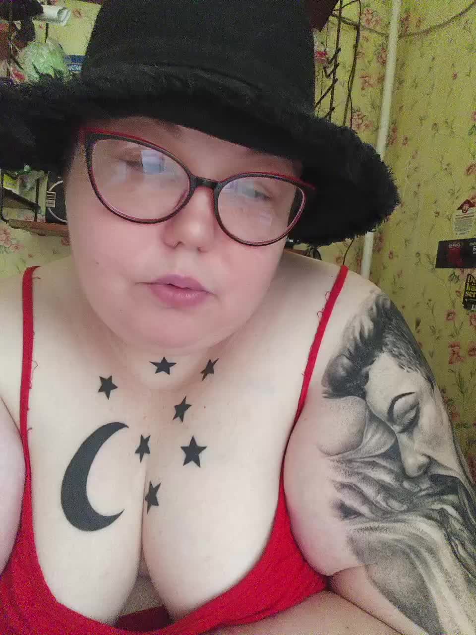 Svetlanka86 Adult Chat August 18, 2025