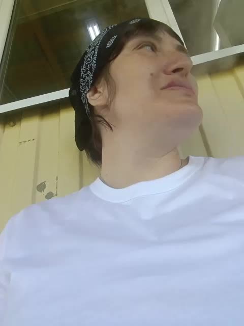 Xo4y-SeXa Adult Chat August 18, 2025