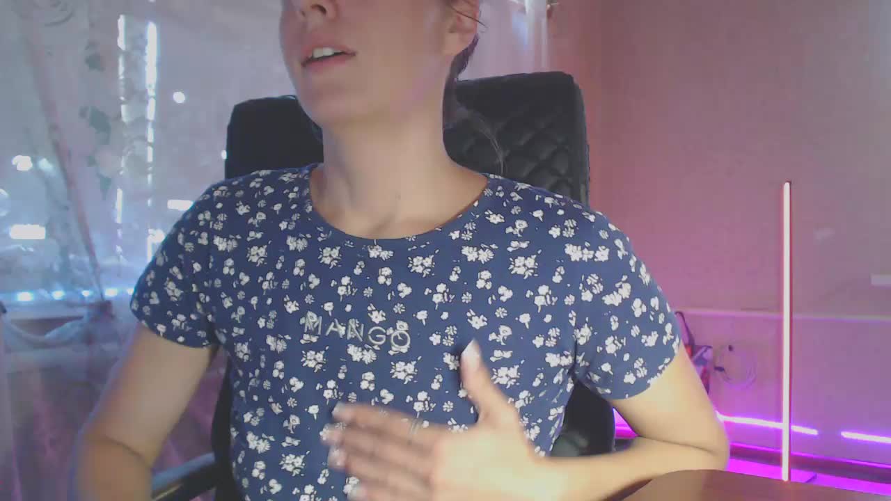 Babymuro4ka Adult Chat August 18, 2025