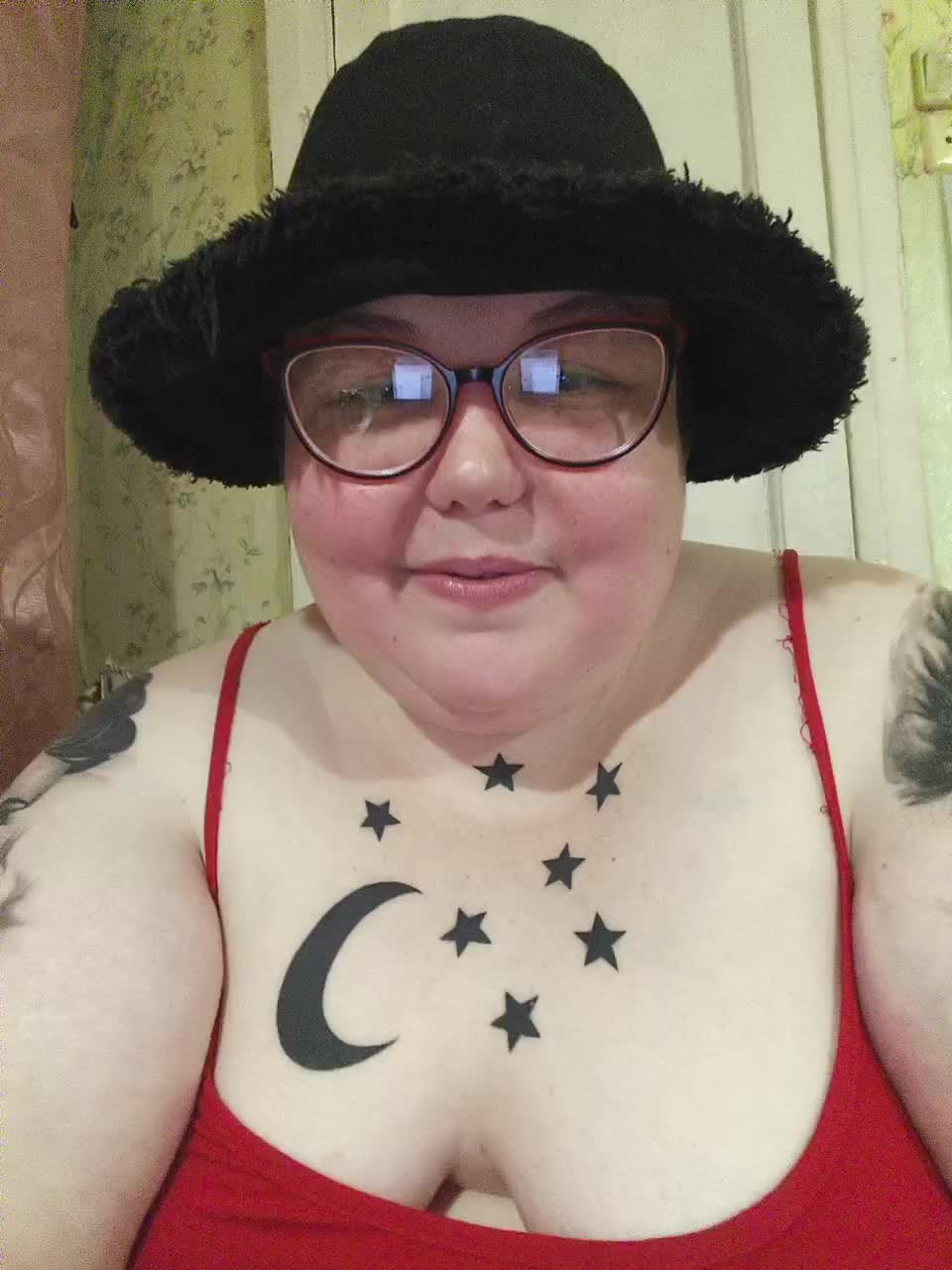 Svetlanka86 Adult Chat August 18, 2025