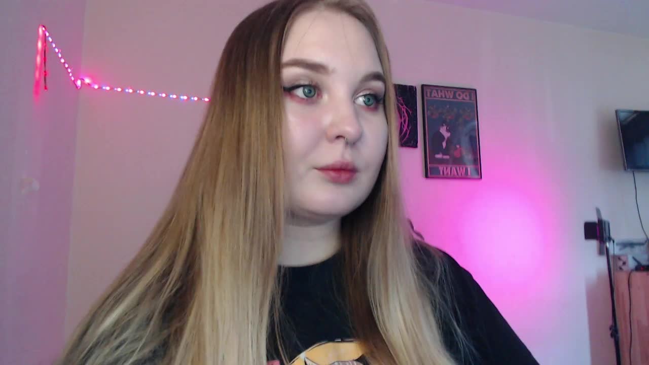 Greeenfriends6969 Adult Chat August 18, 2025