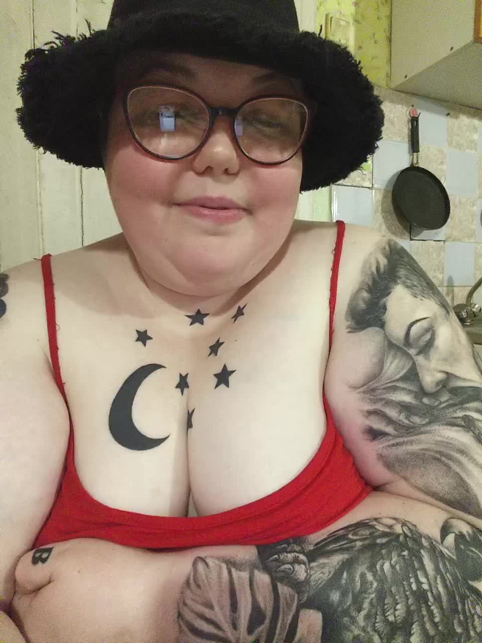 Svetlanka86 Adult Chat August 18, 2025