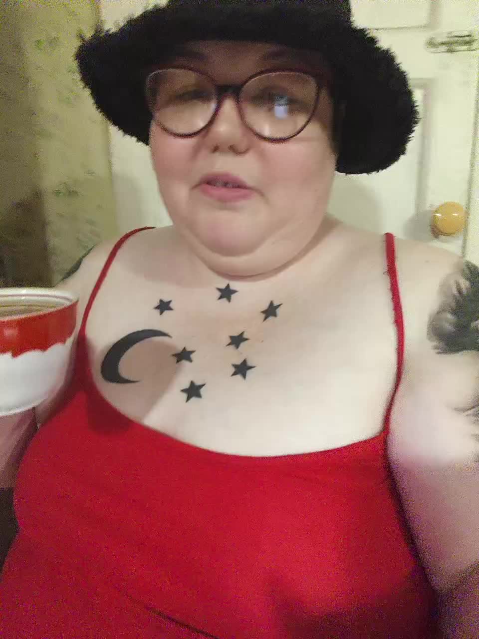 Svetlanka86 Adult Chat August 18, 2025