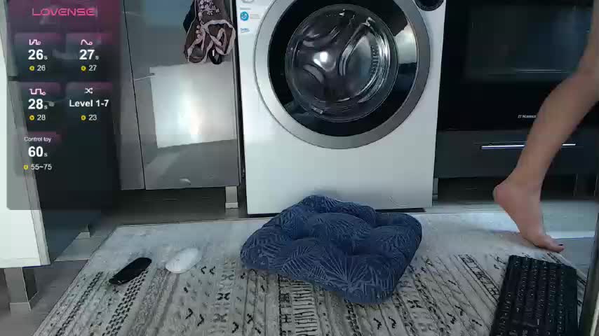 --Kris-- Adult Chat August 18, 2025