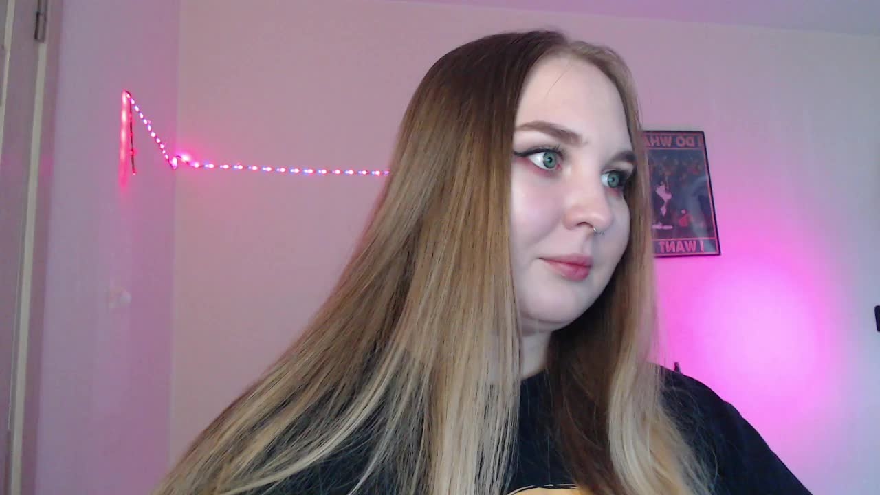 Greeenfriends6969 Adult Chat August 18, 2025