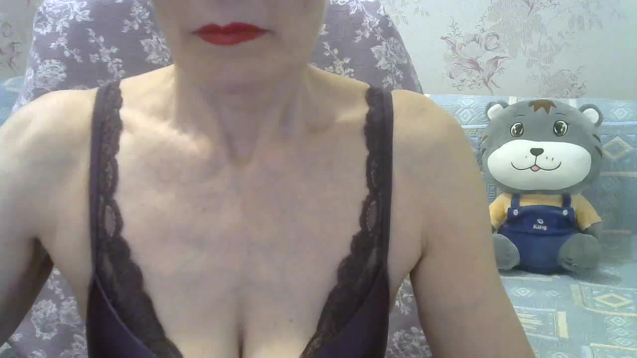 Red-Rose-777 Adult Chat August 18, 2025