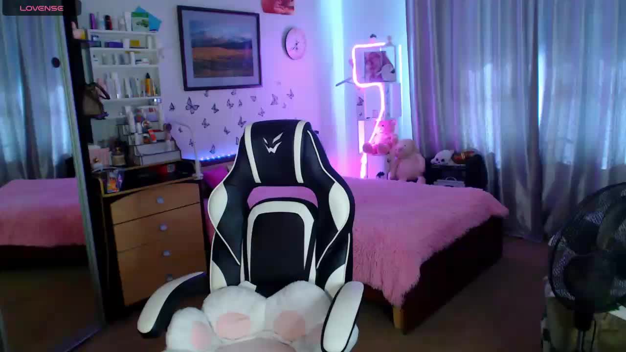 miss-alice- Adult Chat August 18, 2025