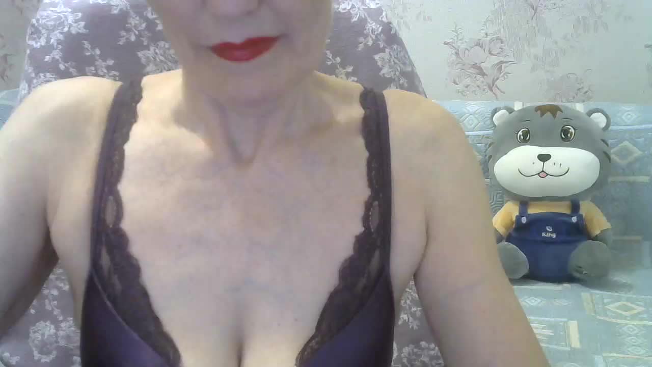 Red-Rose-777 Adult Chat August 18, 2025