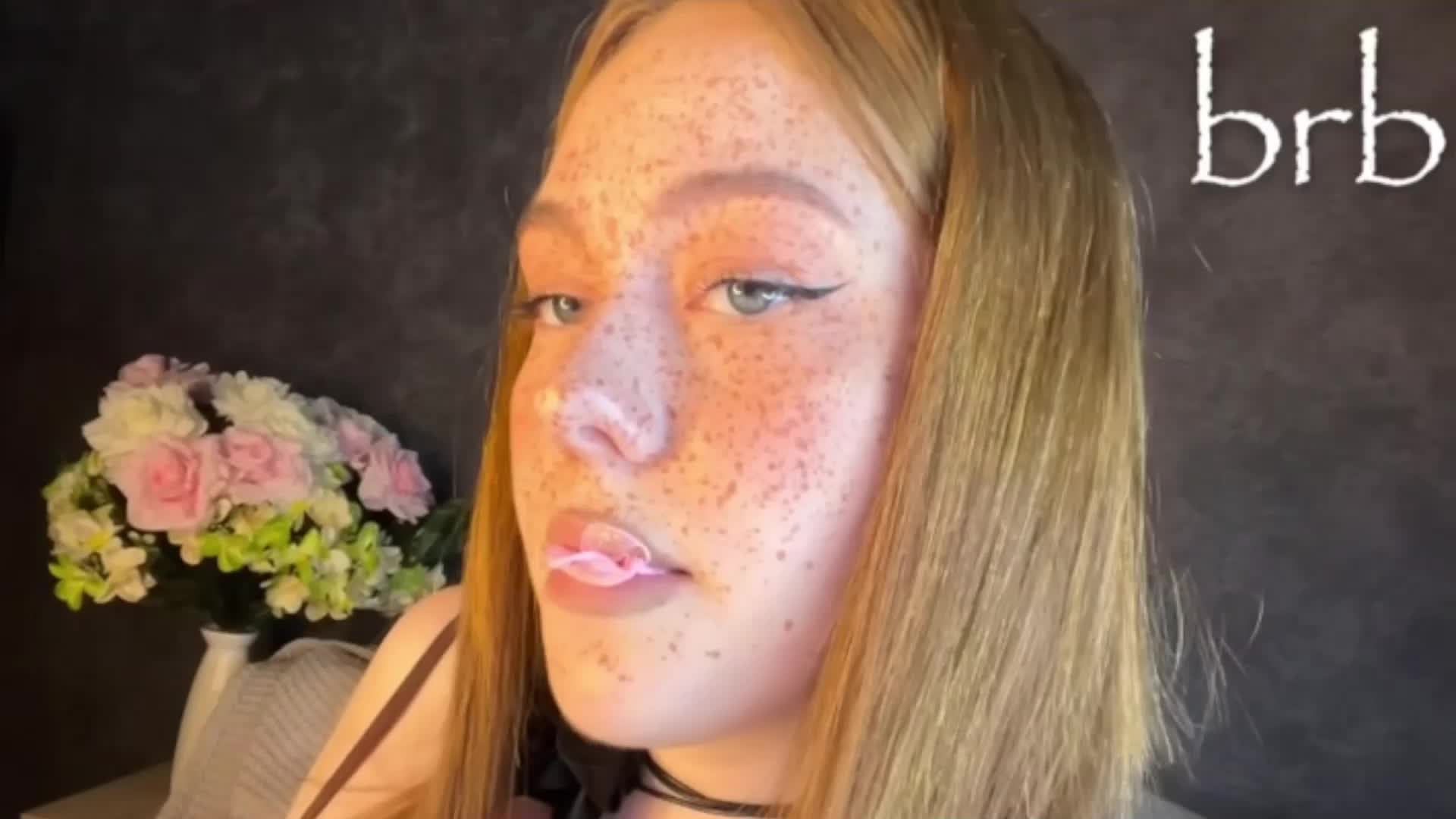 Roxy-Sunny Adult Chat August 18, 2025