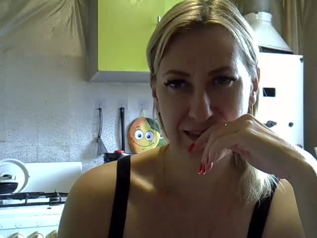 AshleyXHoney Adult Chat August 18, 2025