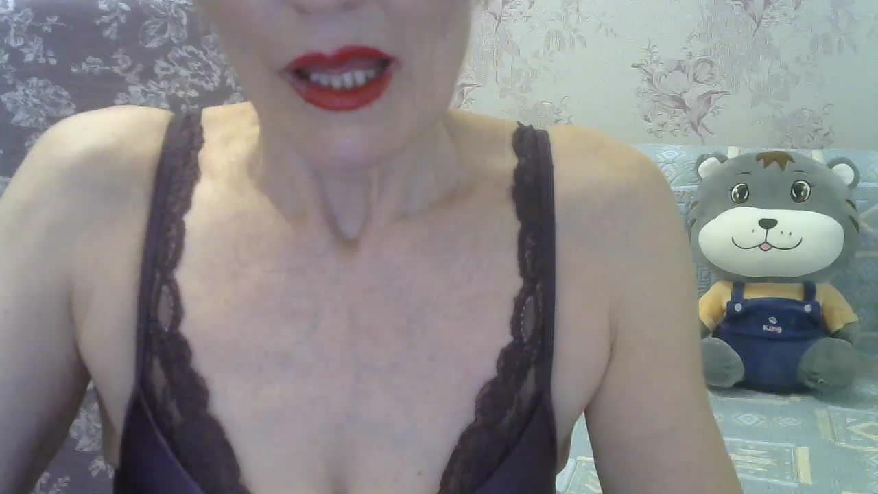 Red-Rose-777 Adult Chat August 18, 2025